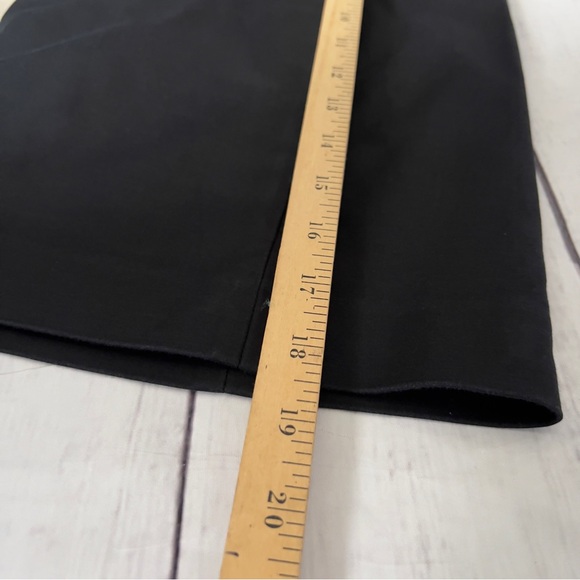 Banana Republic Stretch Black Lined Skirt - SZ: 0 - Picture 4 of 7